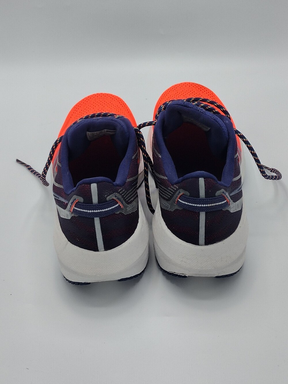 Saucony Triumph 20 Women's Size 7 Pink Orange Running Shoes Athletic Sneakers - Picture 4 of 10